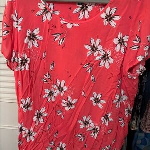 Torrid Coral Floral Top size 2